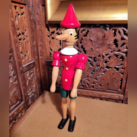 Wooden Pinocchio, Made in Italy with Adjustable Nose - Picture 1 of 9